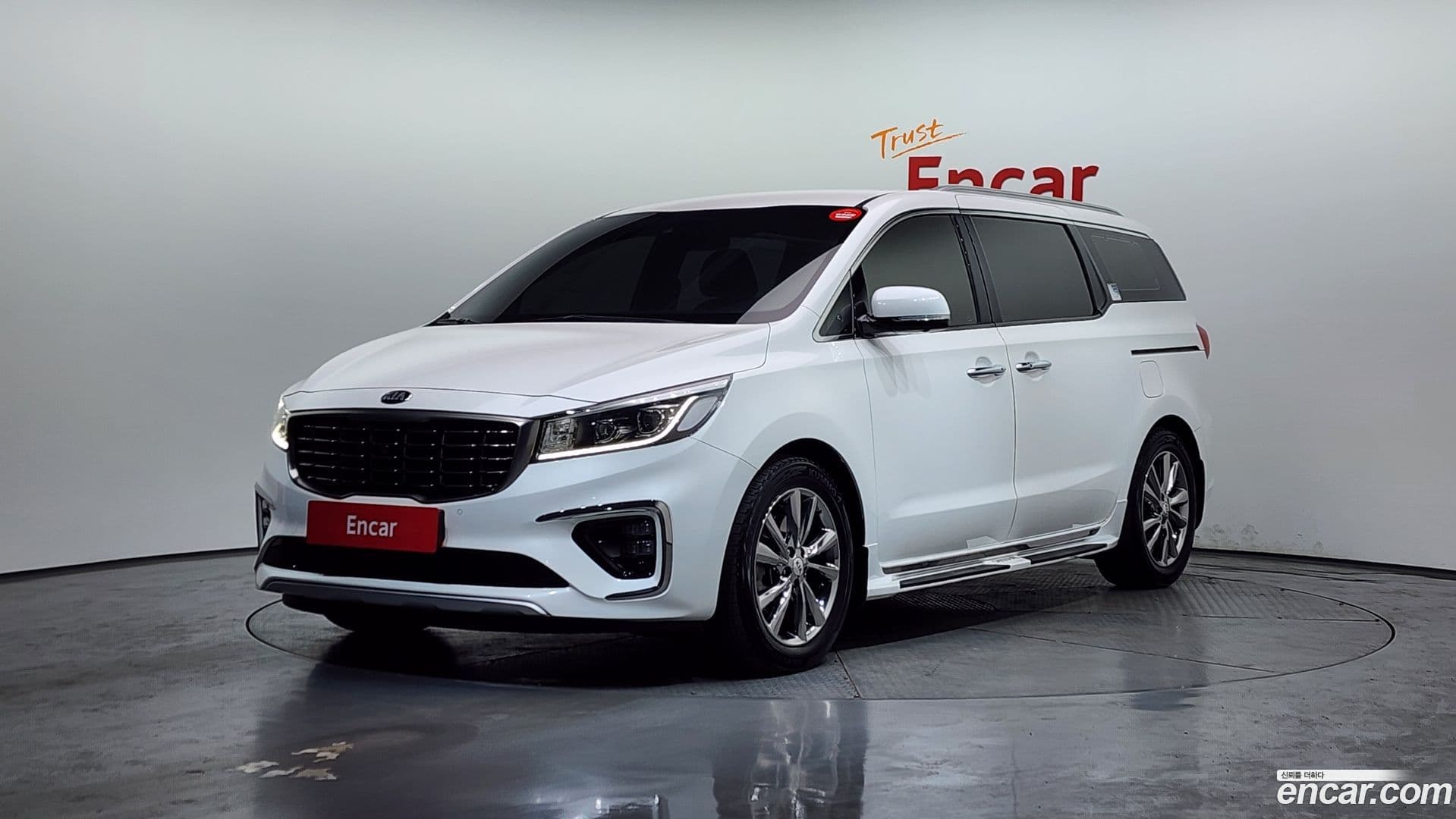 Main__Slider__Photo:Canival Kia 2018.7-0