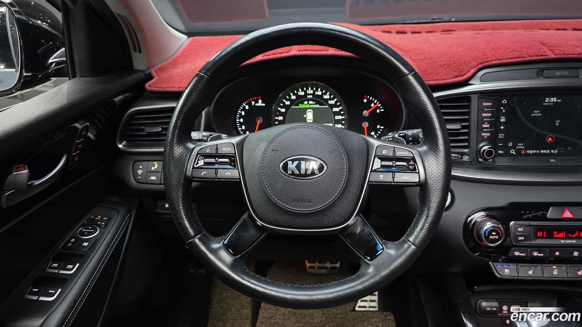 Sorento Kia 2019.4-OPTION-017