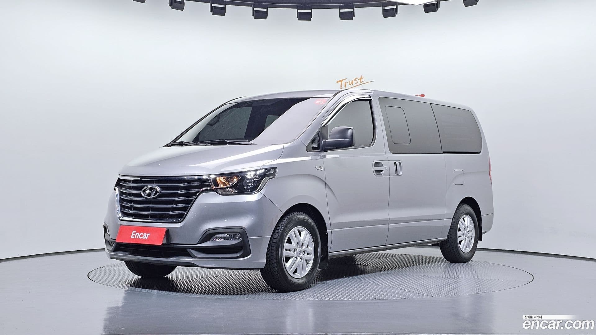 Main__Slider__Photo:Starex Hyundai 2018.7-0