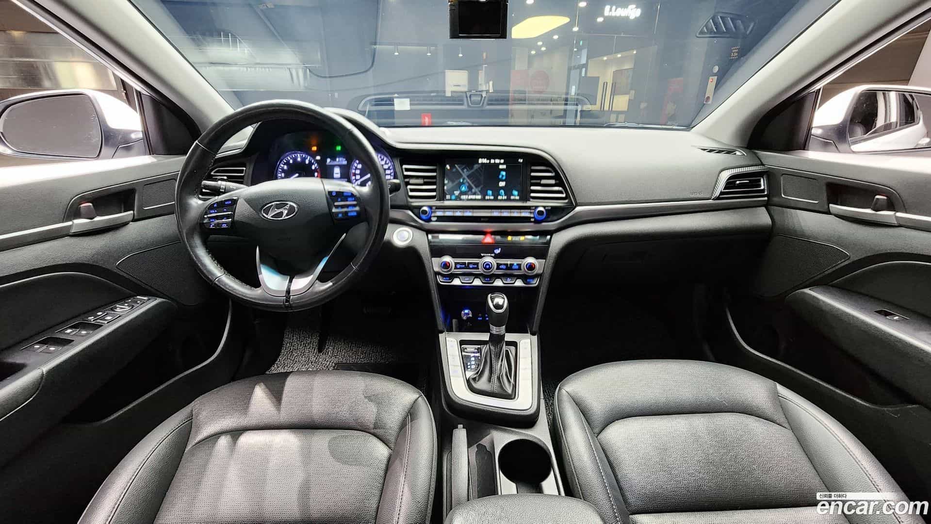 AVANTE Hyundai 2019.3-INNER-007