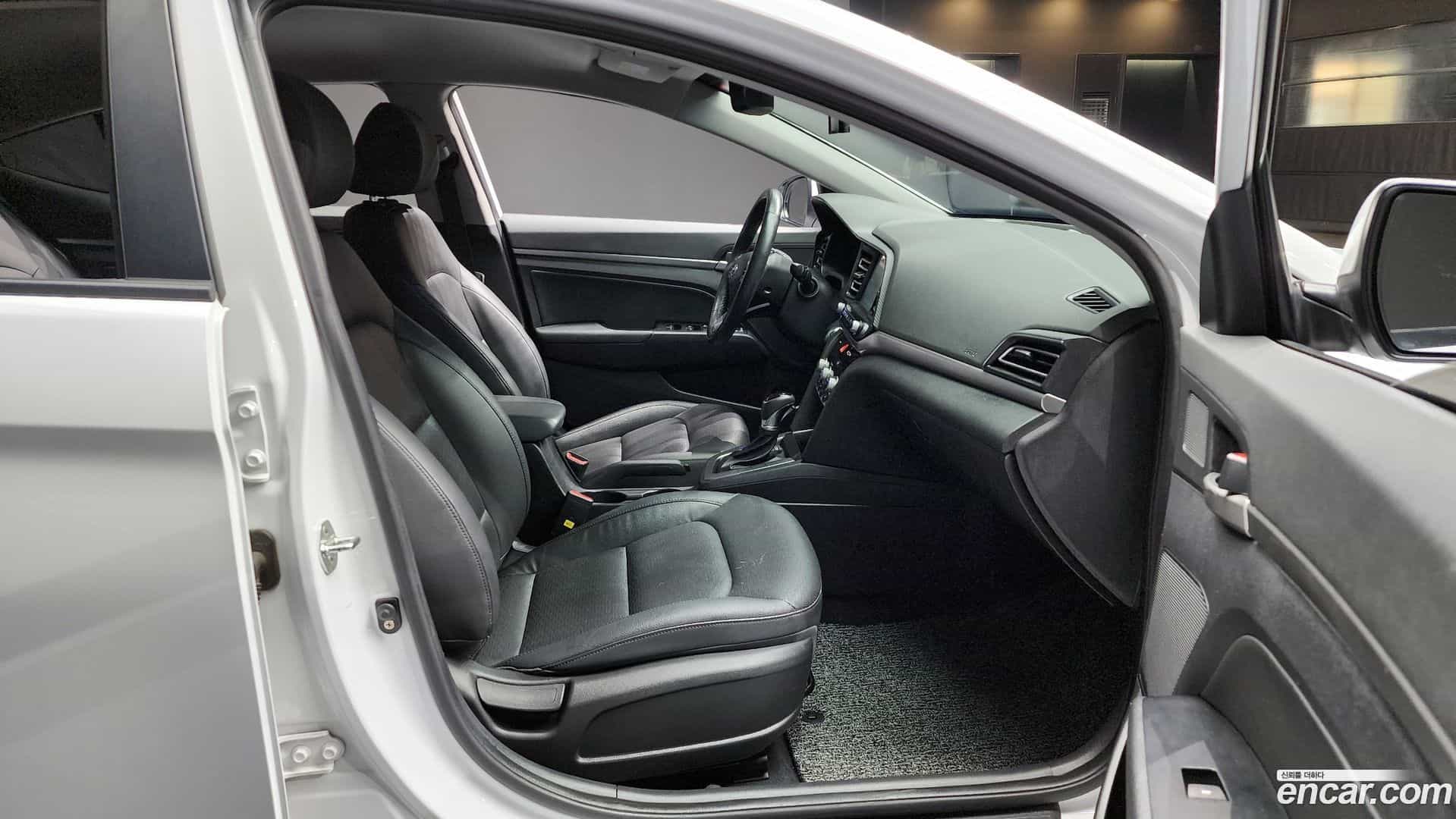 AVANTE Hyundai 2019.3-INNER-010