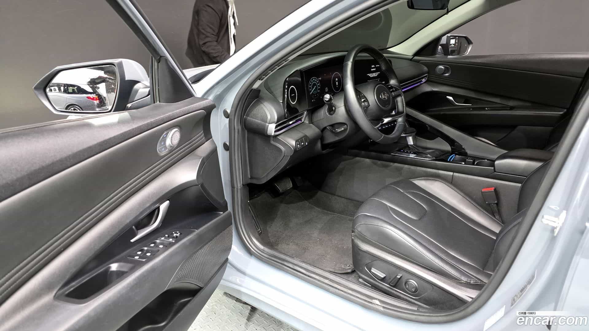 AVANTE Hyundai 2020.6-INNER-010