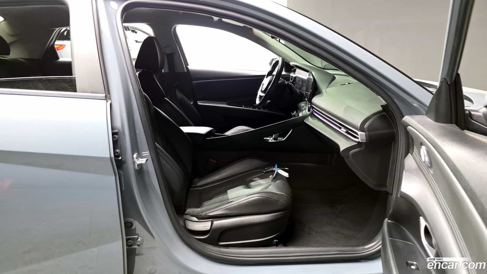 AVANTE Hyundai 2020.6-OPTION-015