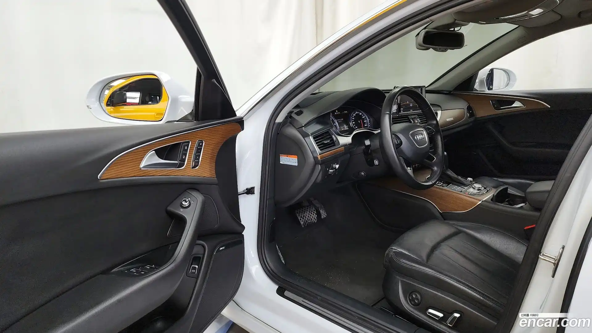 A6 Audi 2015.5-INNER-010