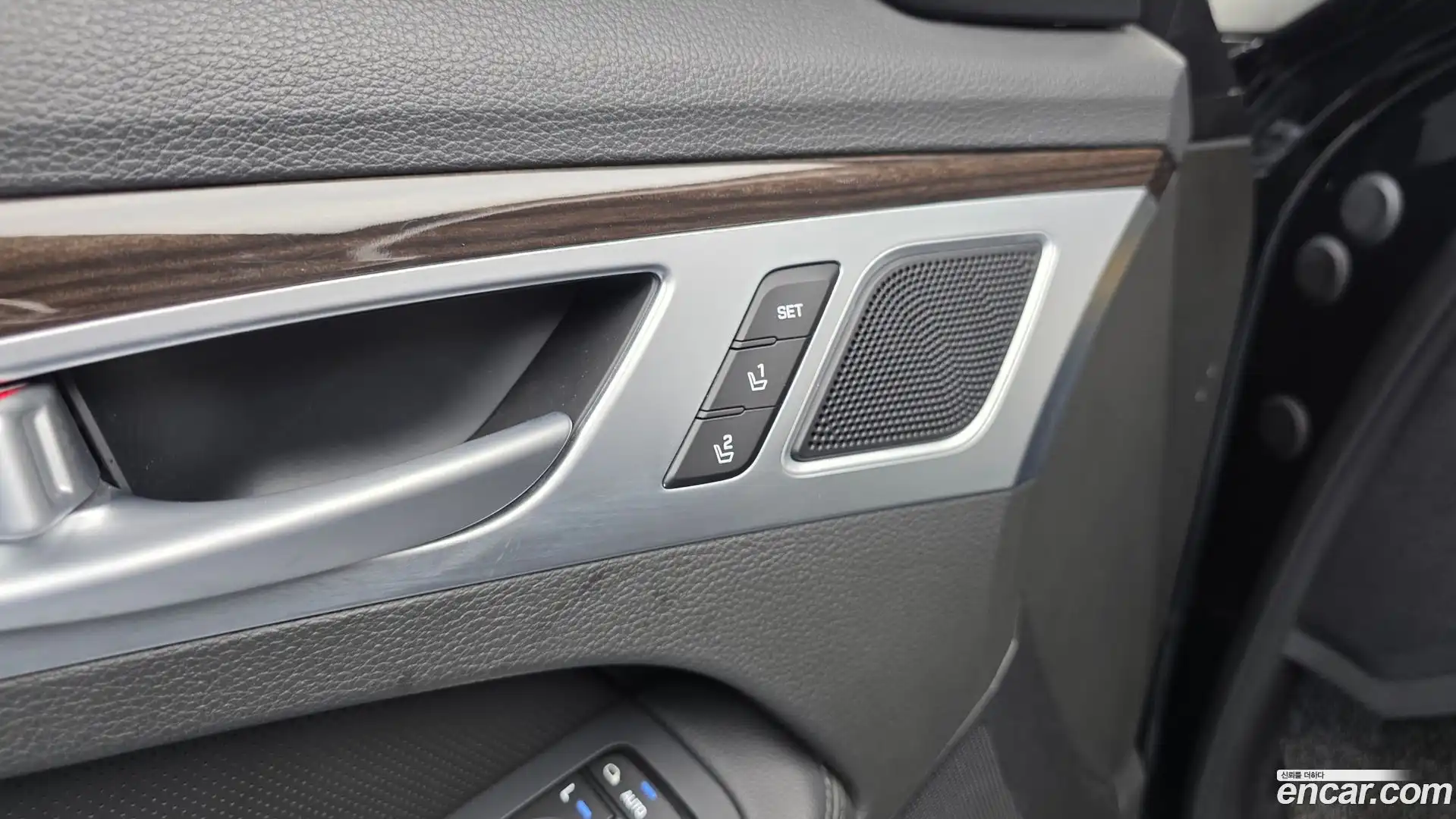 G80 Genesis 2016.8-OPTION-021