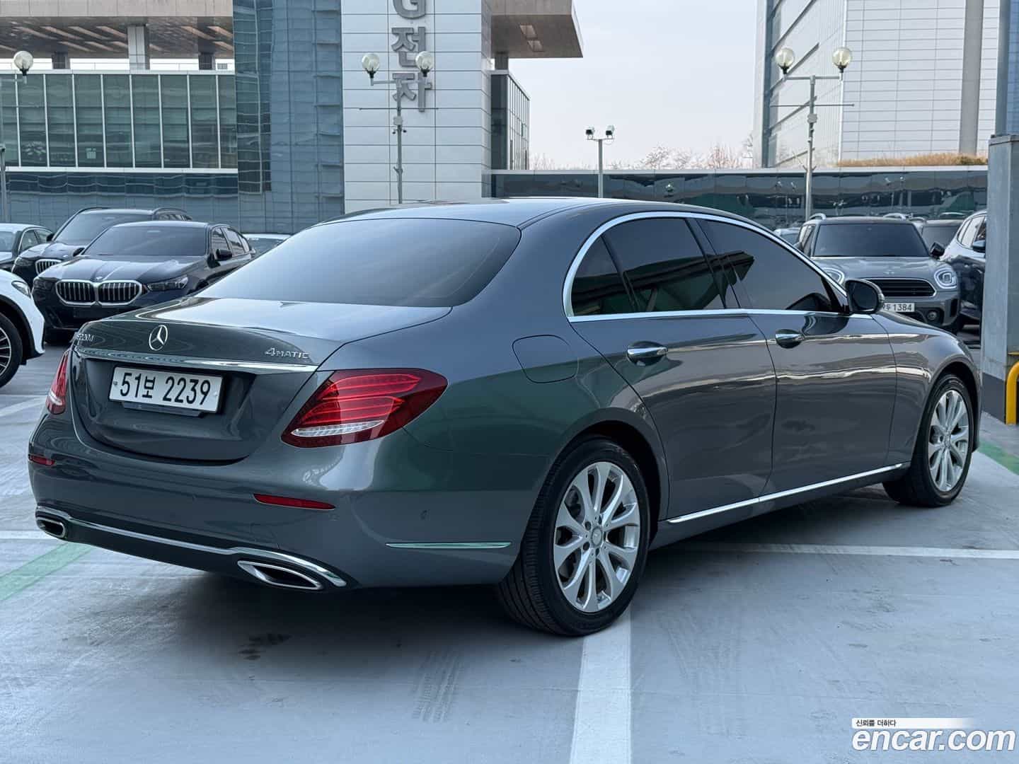 E-Class Mercedes-Benz 2017.3-OUTER-002
