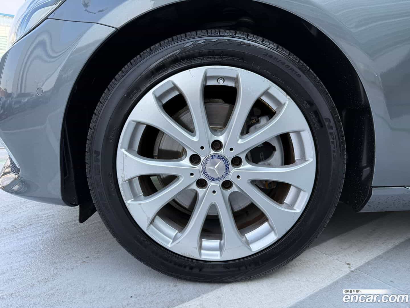 E-Class Mercedes-Benz 2017.3-OUTER-005