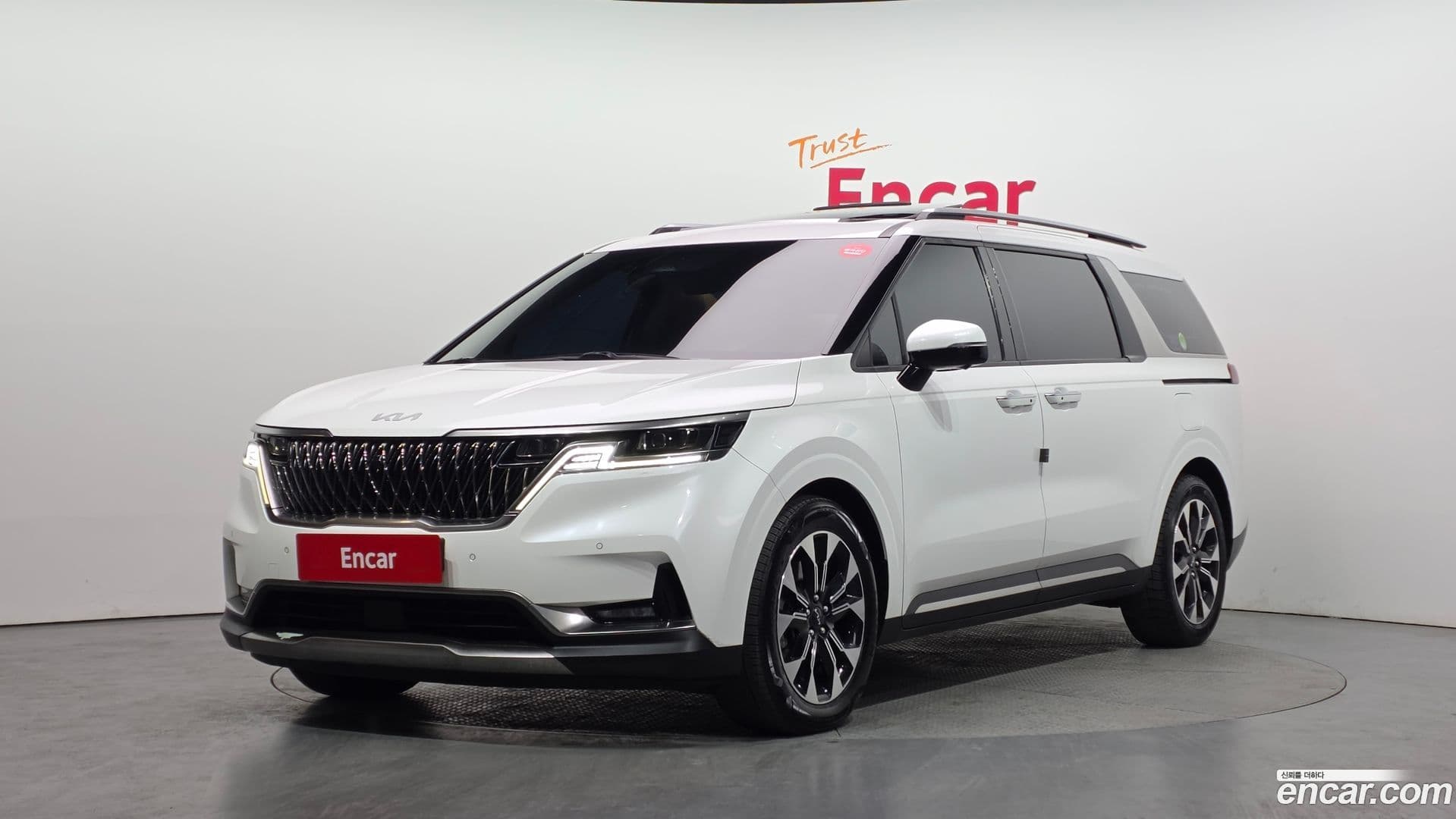 Main__Slider__Photo:Canival Kia 2022.0-0