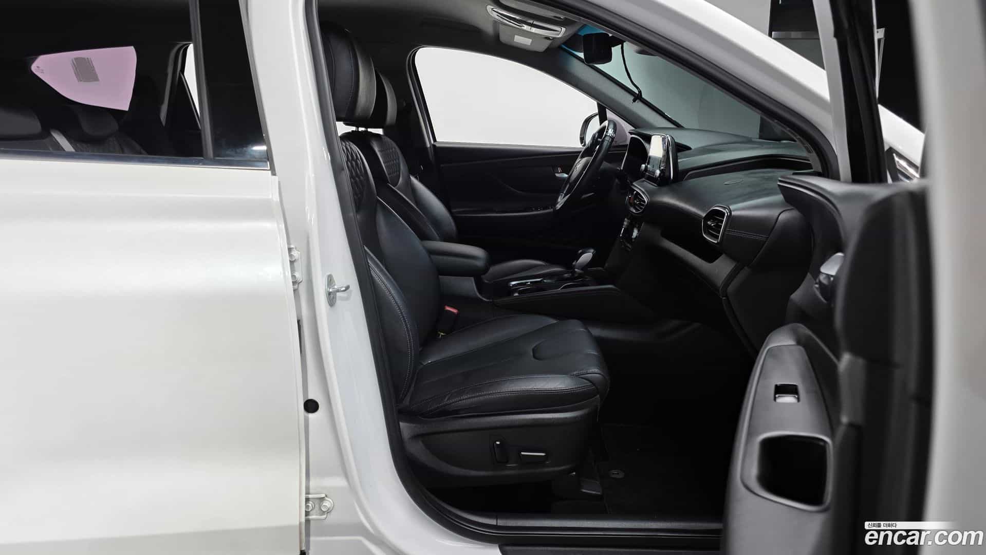 Santafe Hyundai 2019.0-INNER-010