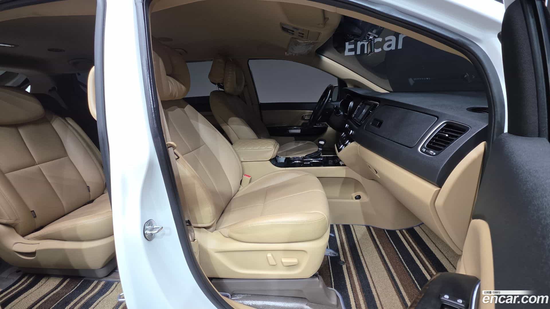Canival Kia 2019.1-INNER-010