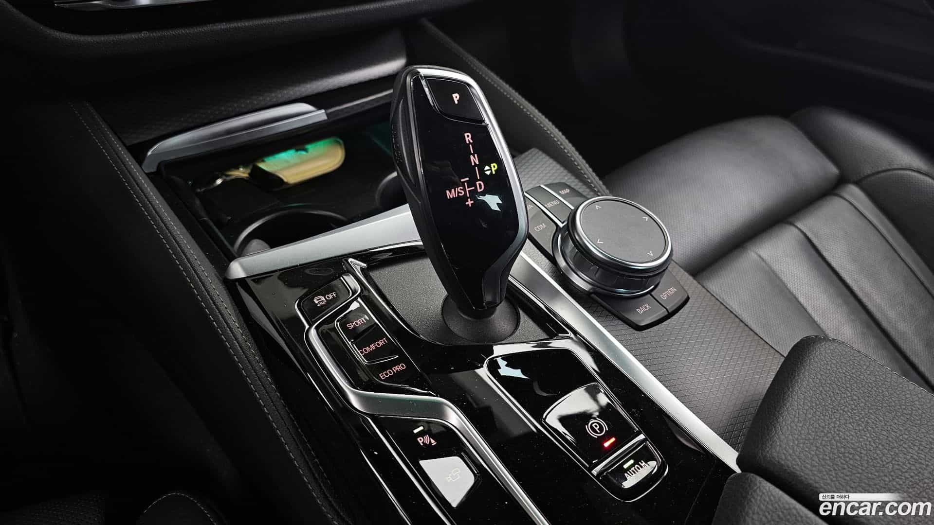 5-Series BMW 2023.3-INNER-009