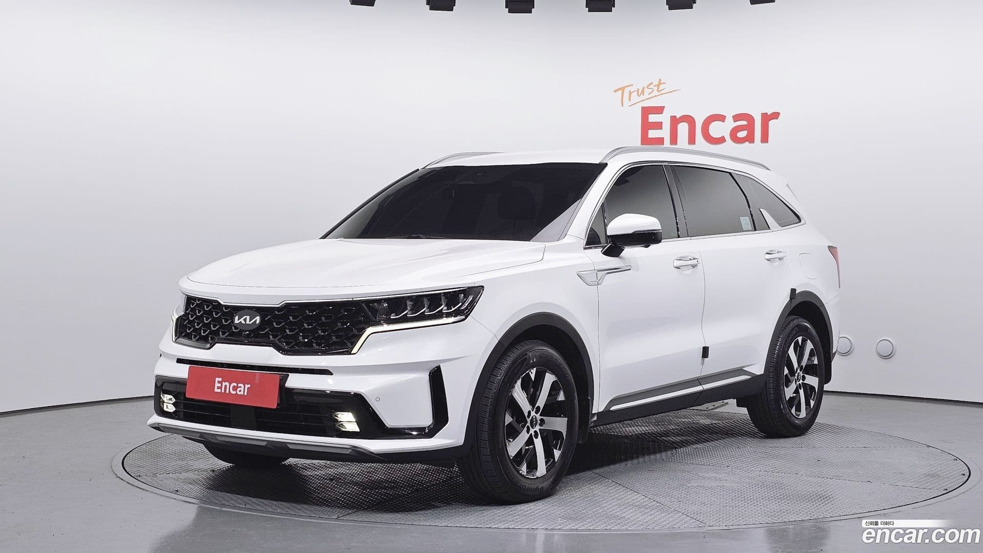 Main__Slider__Photo:Sorento Kia 2020.8-0