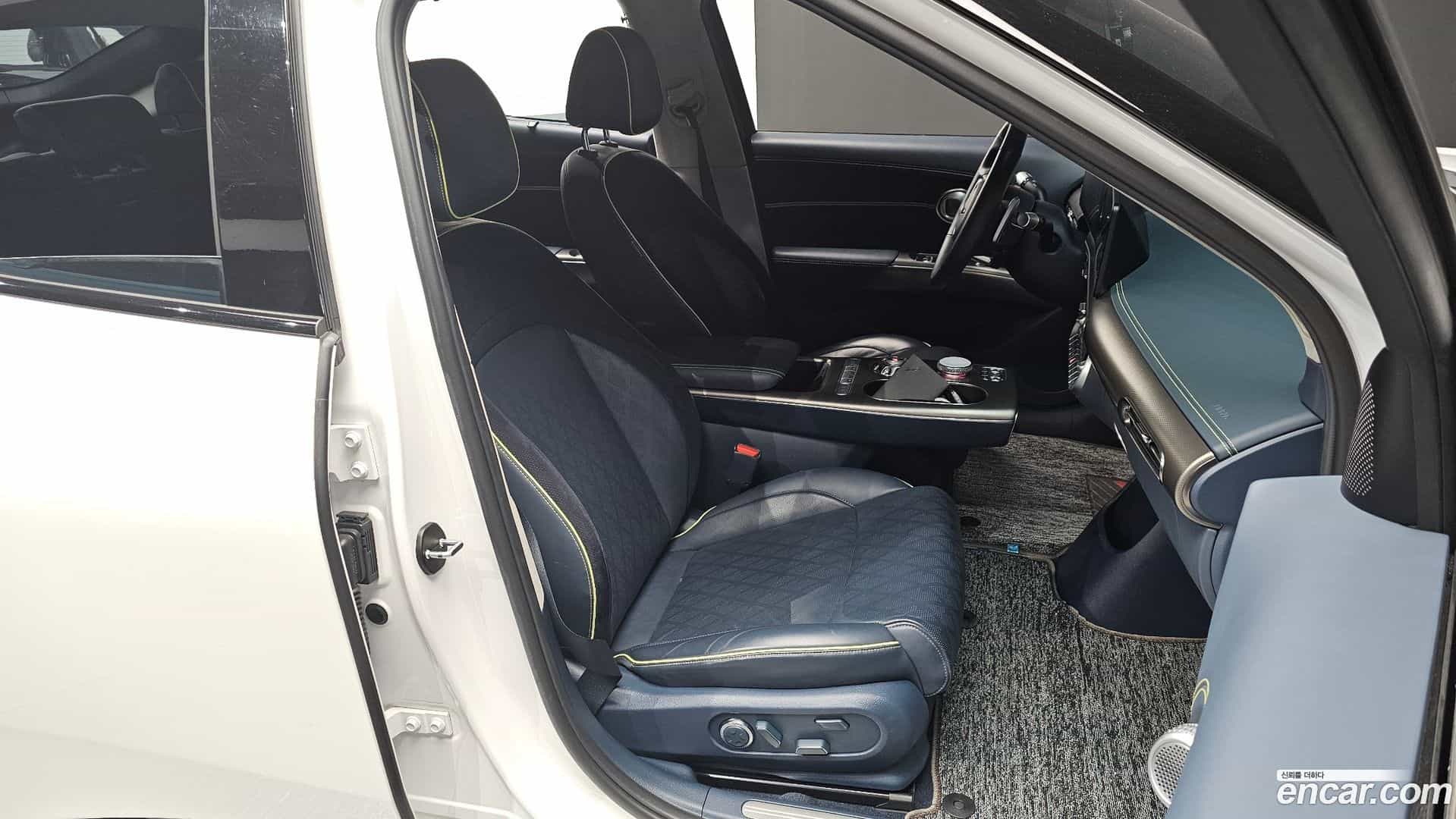 GV60 Genesis 2022.6-INNER-010