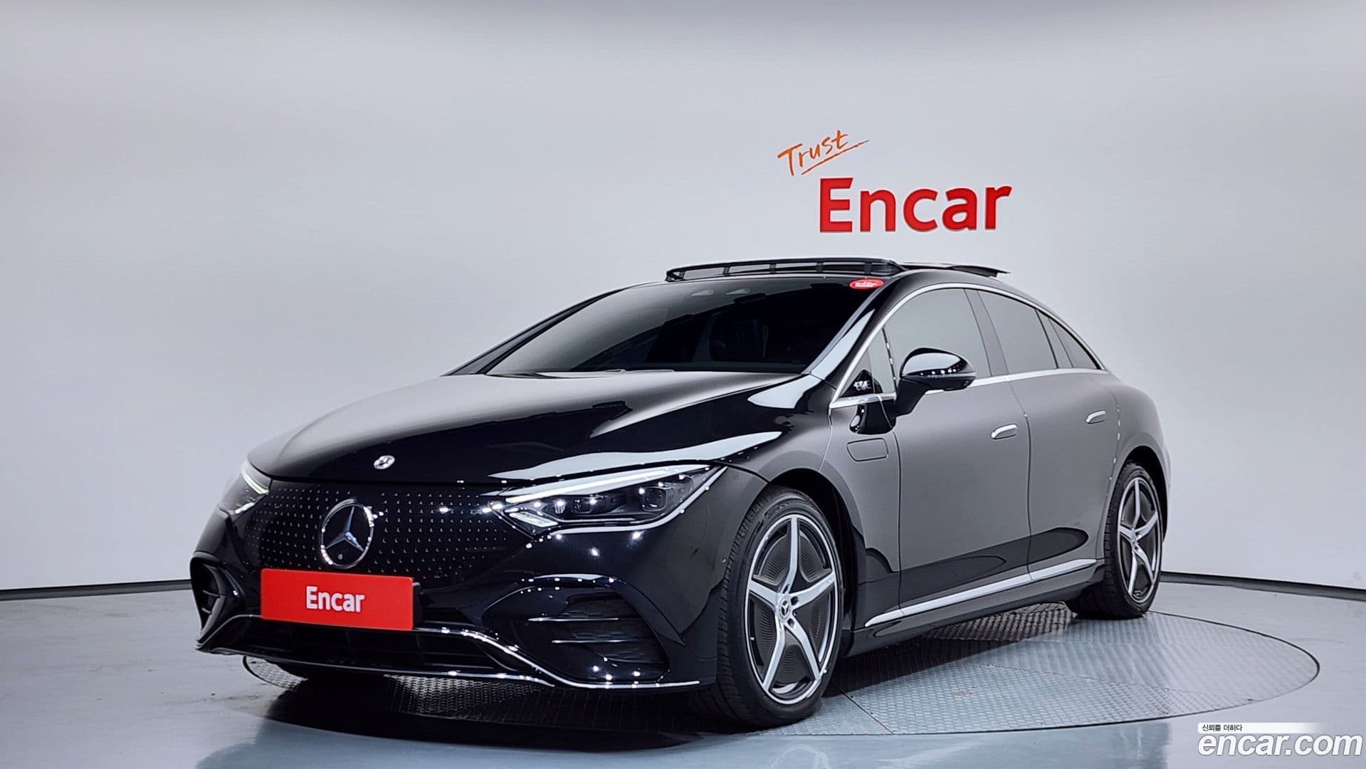 Main__Slider__Photo:EQE Mercedes-Benz 2023.2-0