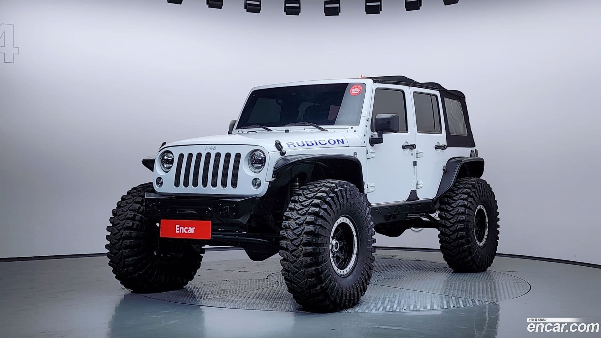 Main__Slider__Photo:Wrangler Jeep 2017.4-0