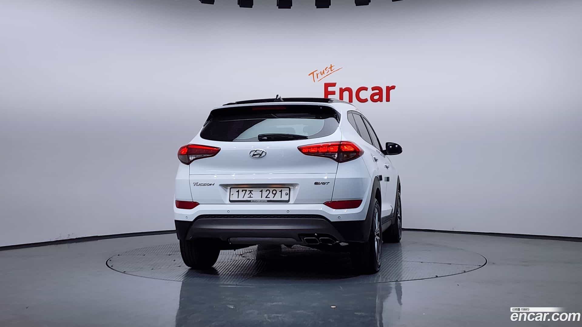 Tucson Hyundai 2015.4-OUTER-004