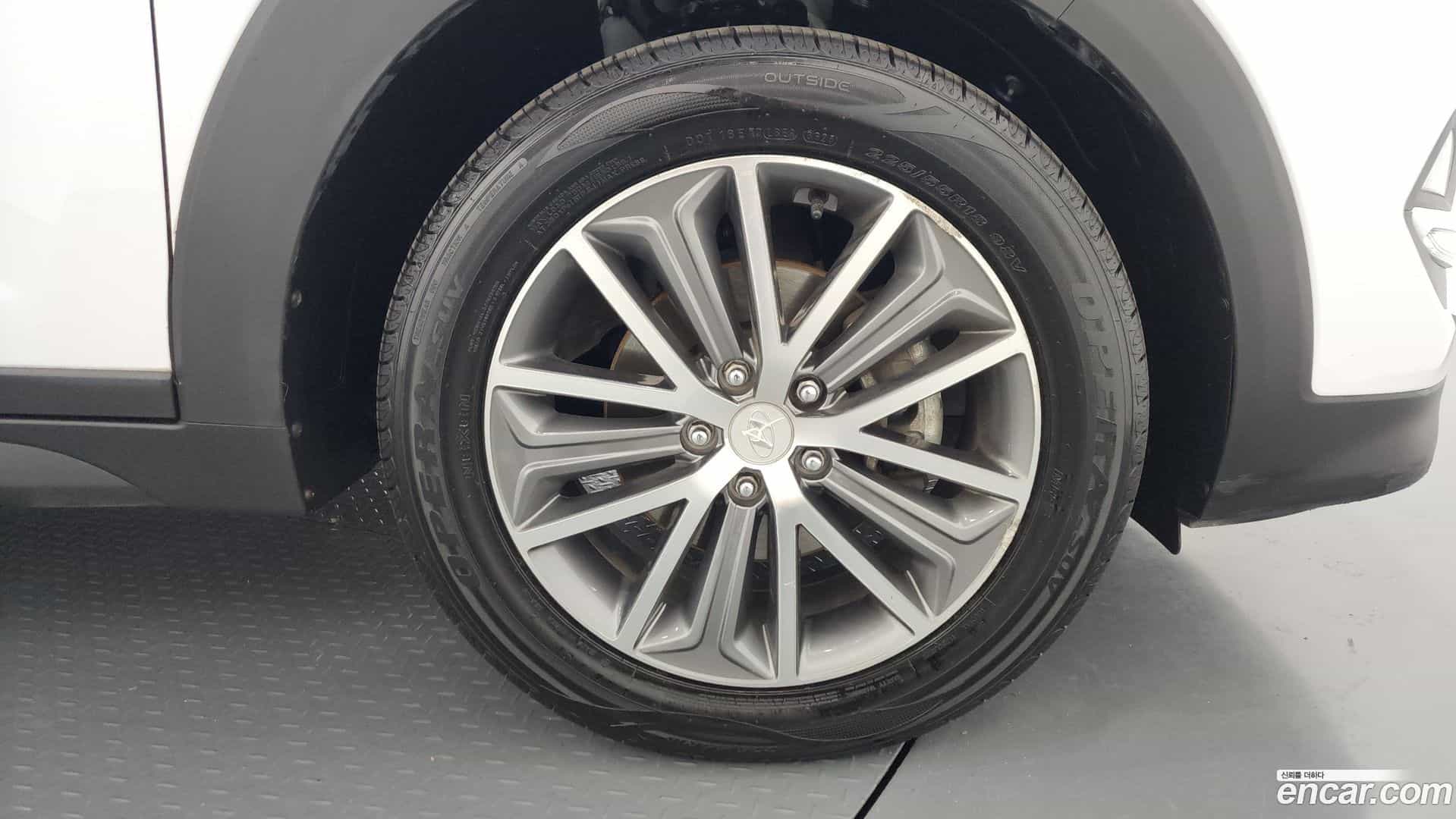 Tucson Hyundai 2015.4-OUTER-005