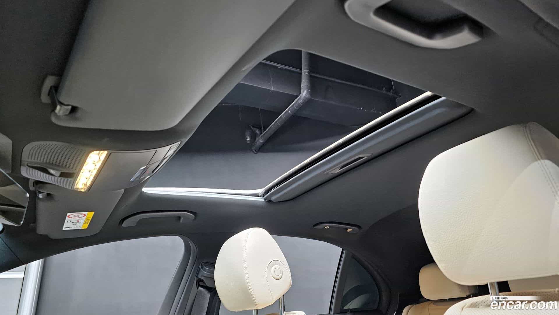 E-Class Mercedes-Benz 2023.11-OPTION-022