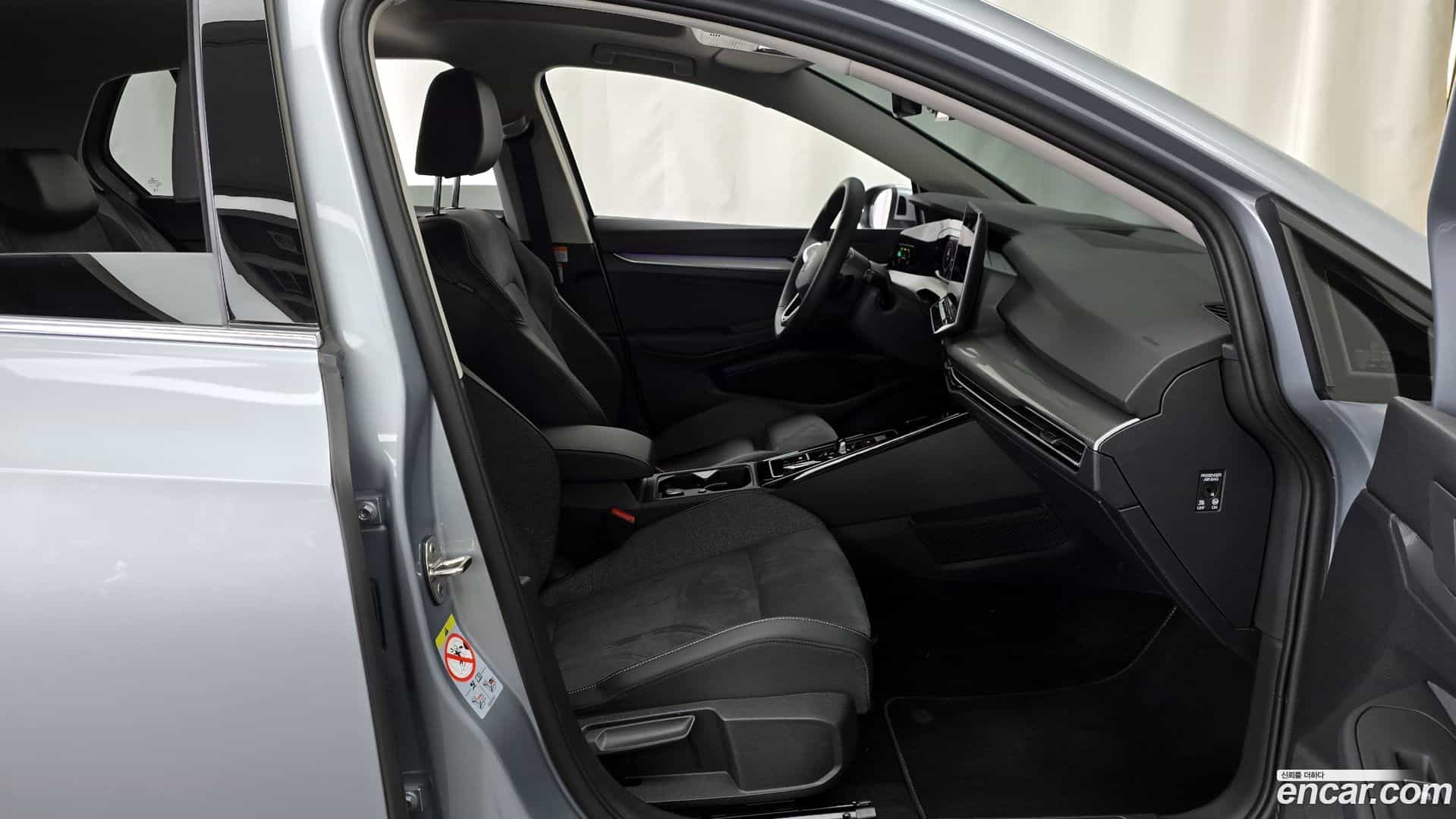 Golf Volkswagen 2025.2-OPTION-015