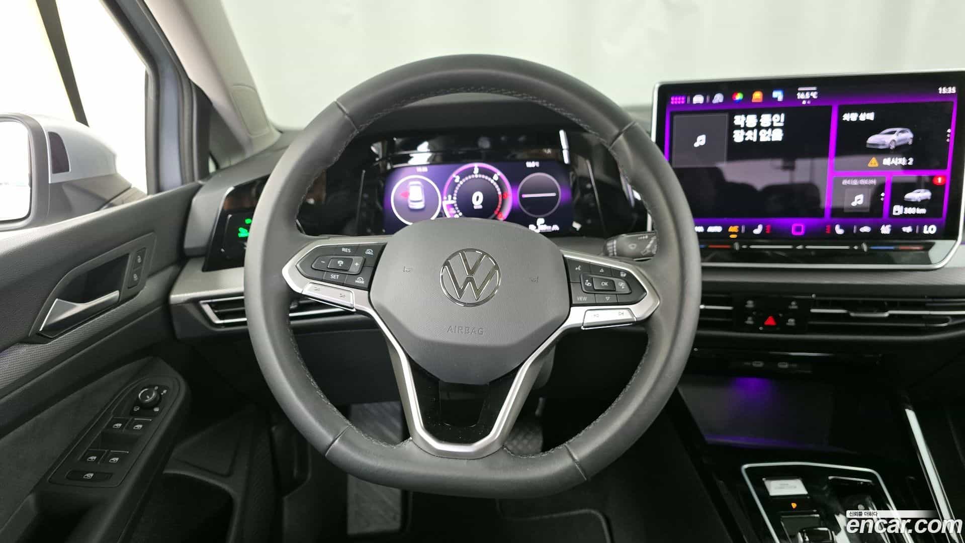 Golf Volkswagen 2025.2-OPTION-017