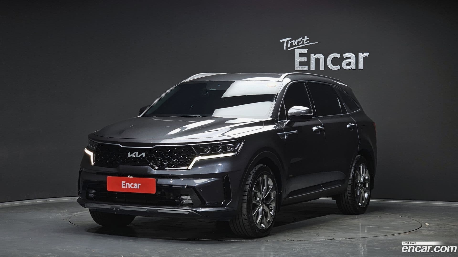 Main__Slider__Photo:Sorento Kia 2021.10-0