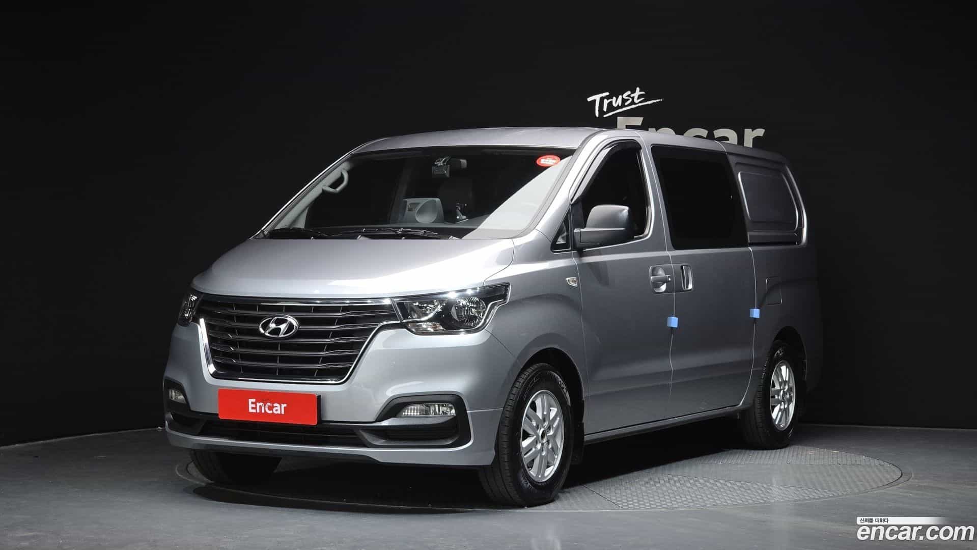 Starex Hyundai 2018.10-OUTER-001