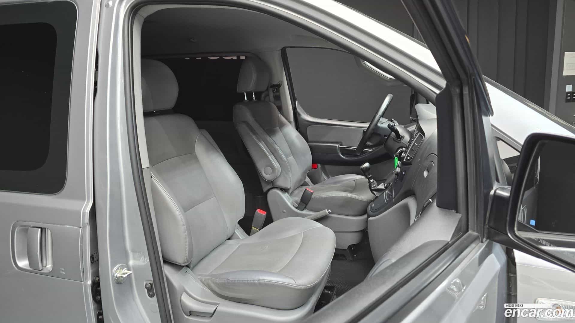 Starex Hyundai 2018.10-OPTION-016