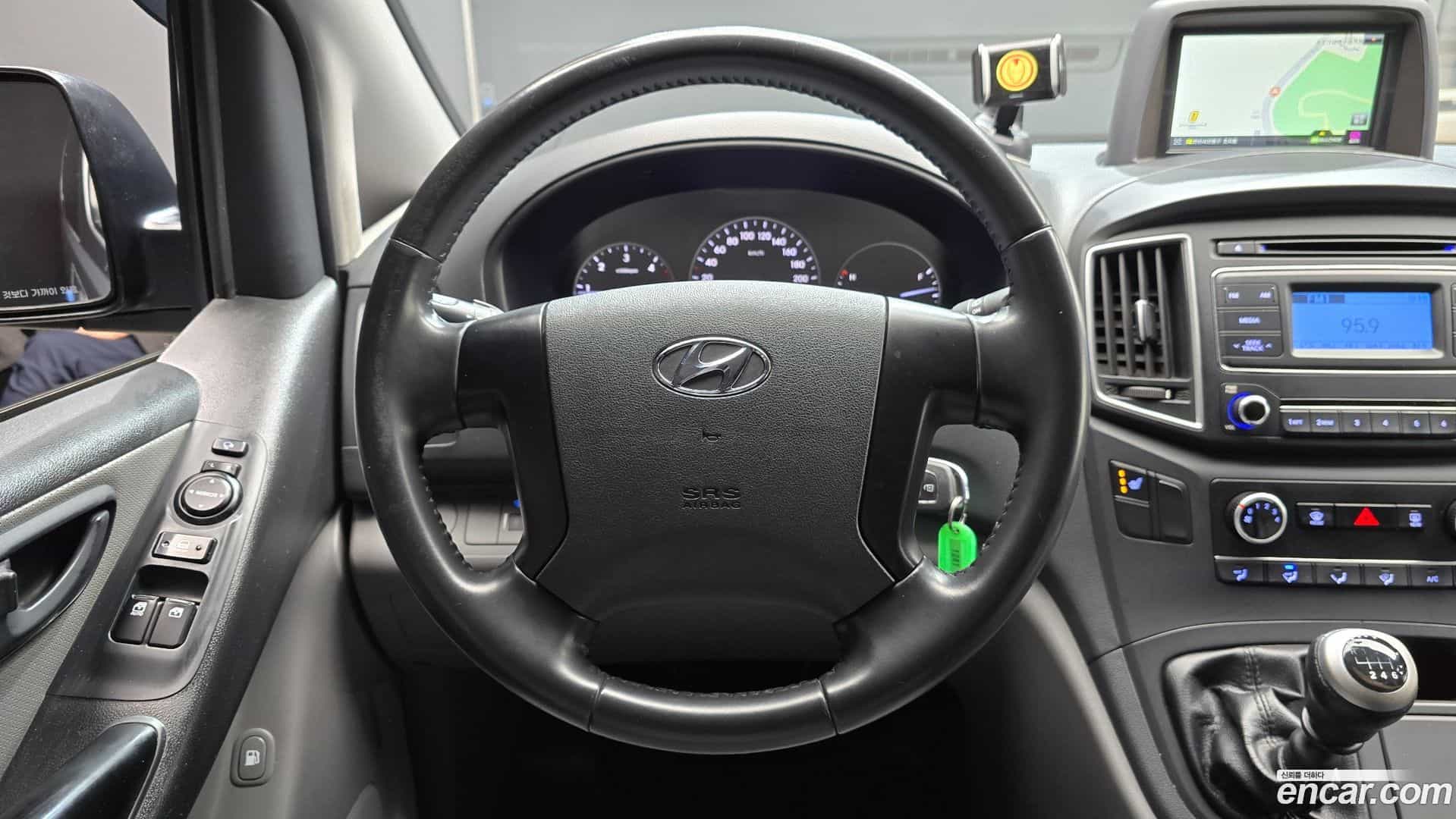 Starex Hyundai 2018.10-OPTION-017