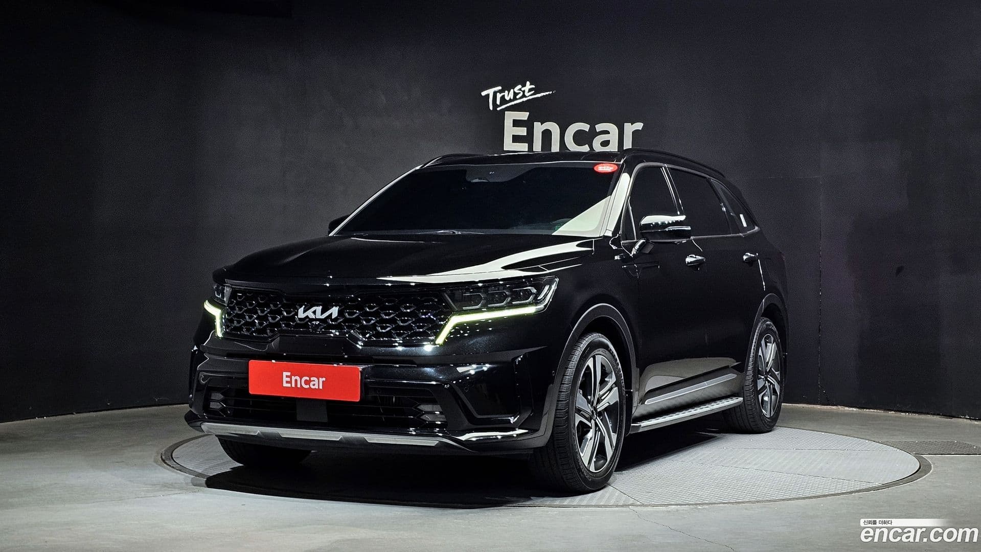 Main__Slider__Photo:Sorento Kia 2022.4-0