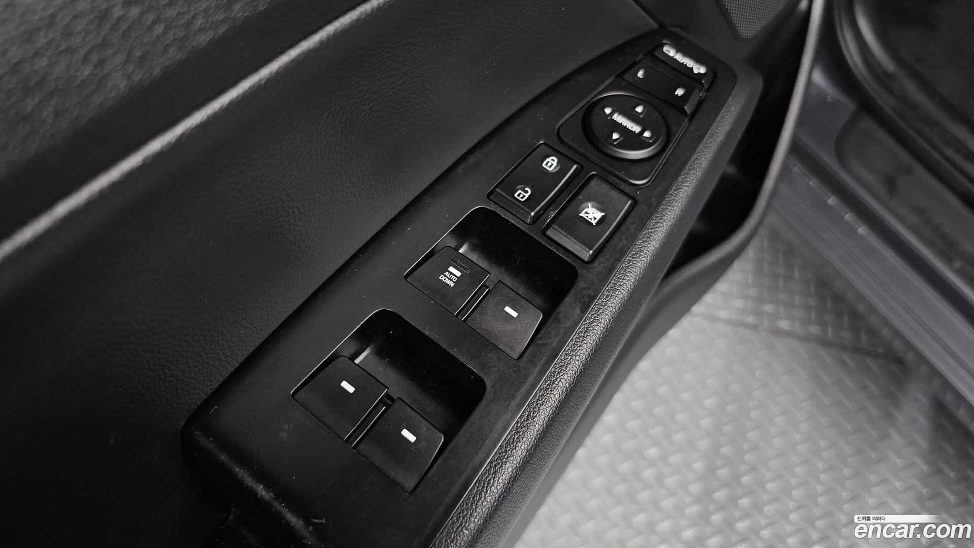 AVANTE Hyundai 2018.2-OPTION-018