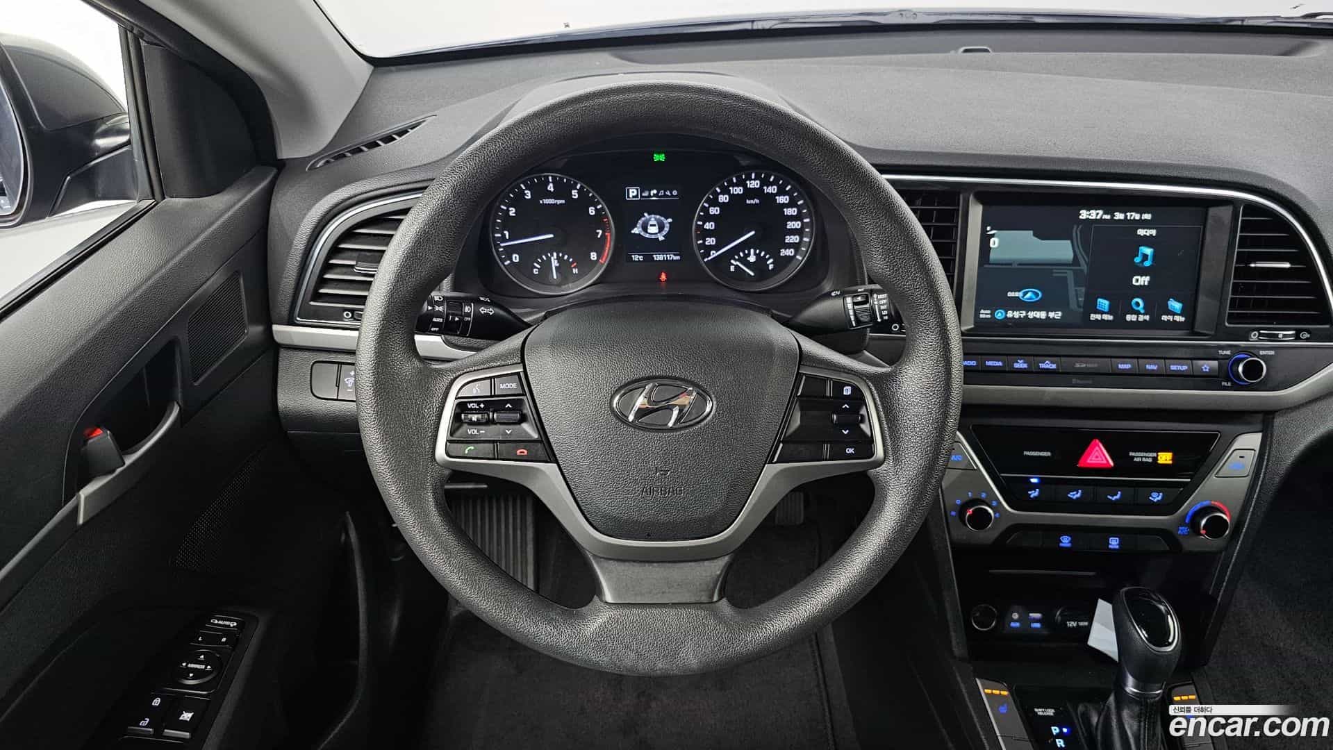 AVANTE Hyundai 2018.2-OPTION-020