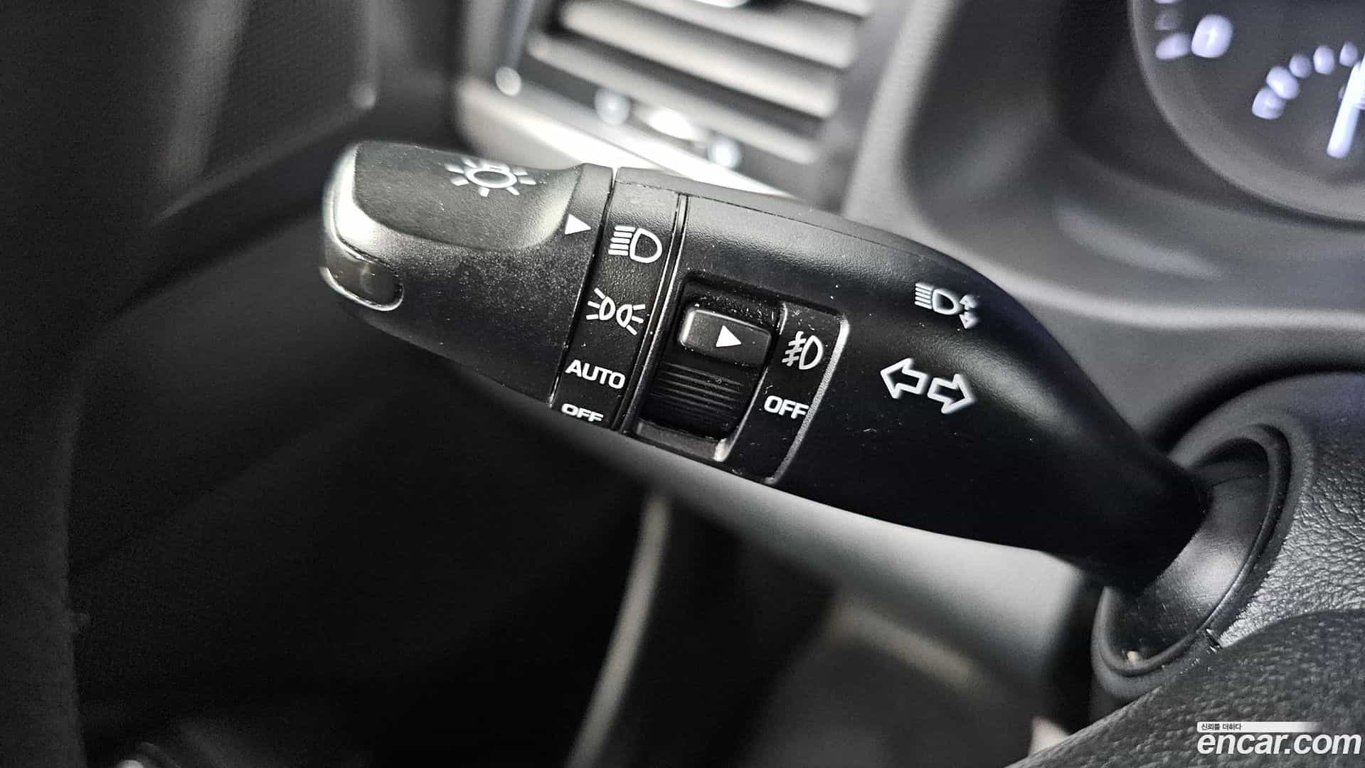 AVANTE Hyundai 2018.2-OPTION-021