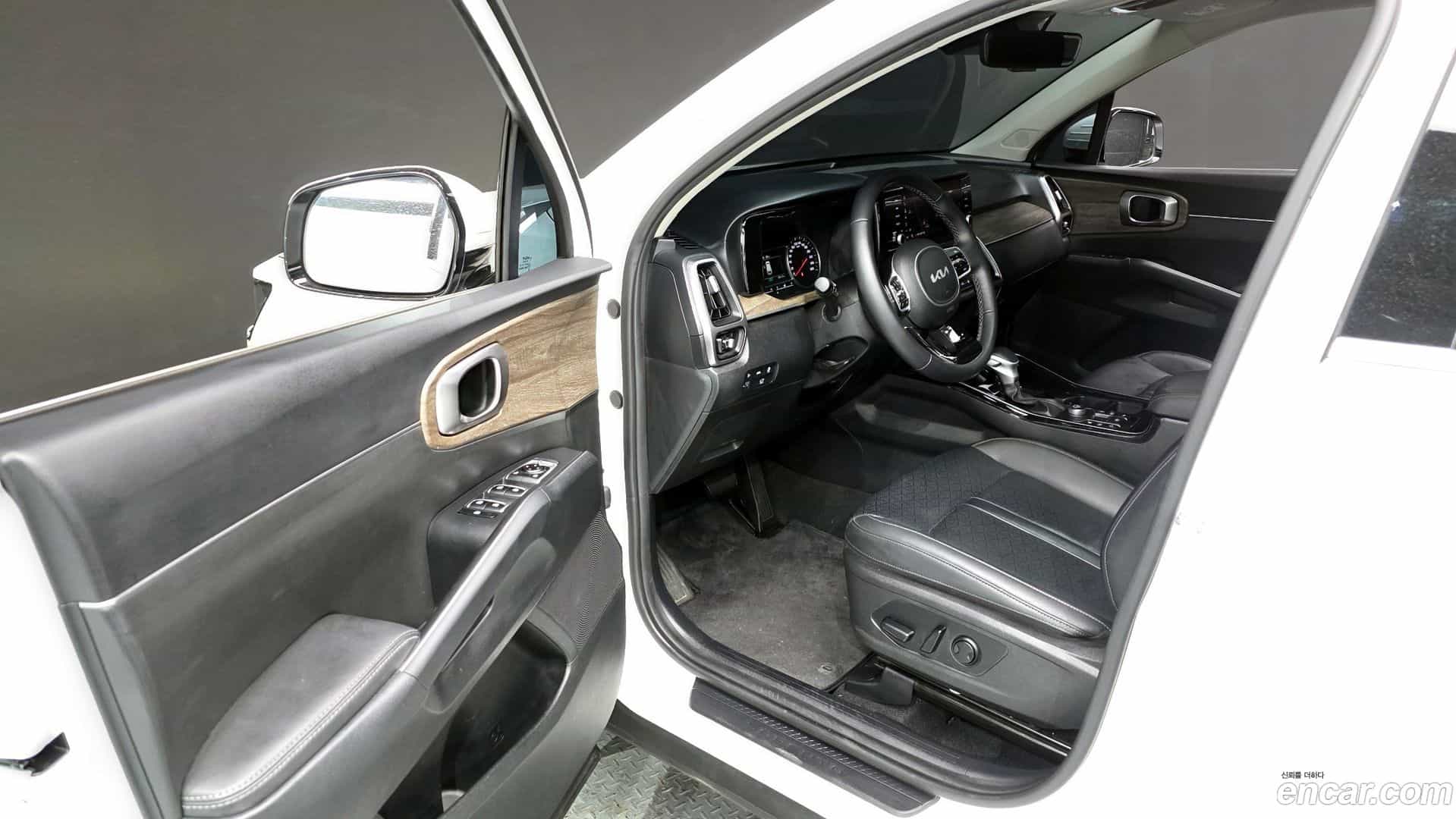 Sorento Kia 2022.1-INNER-010