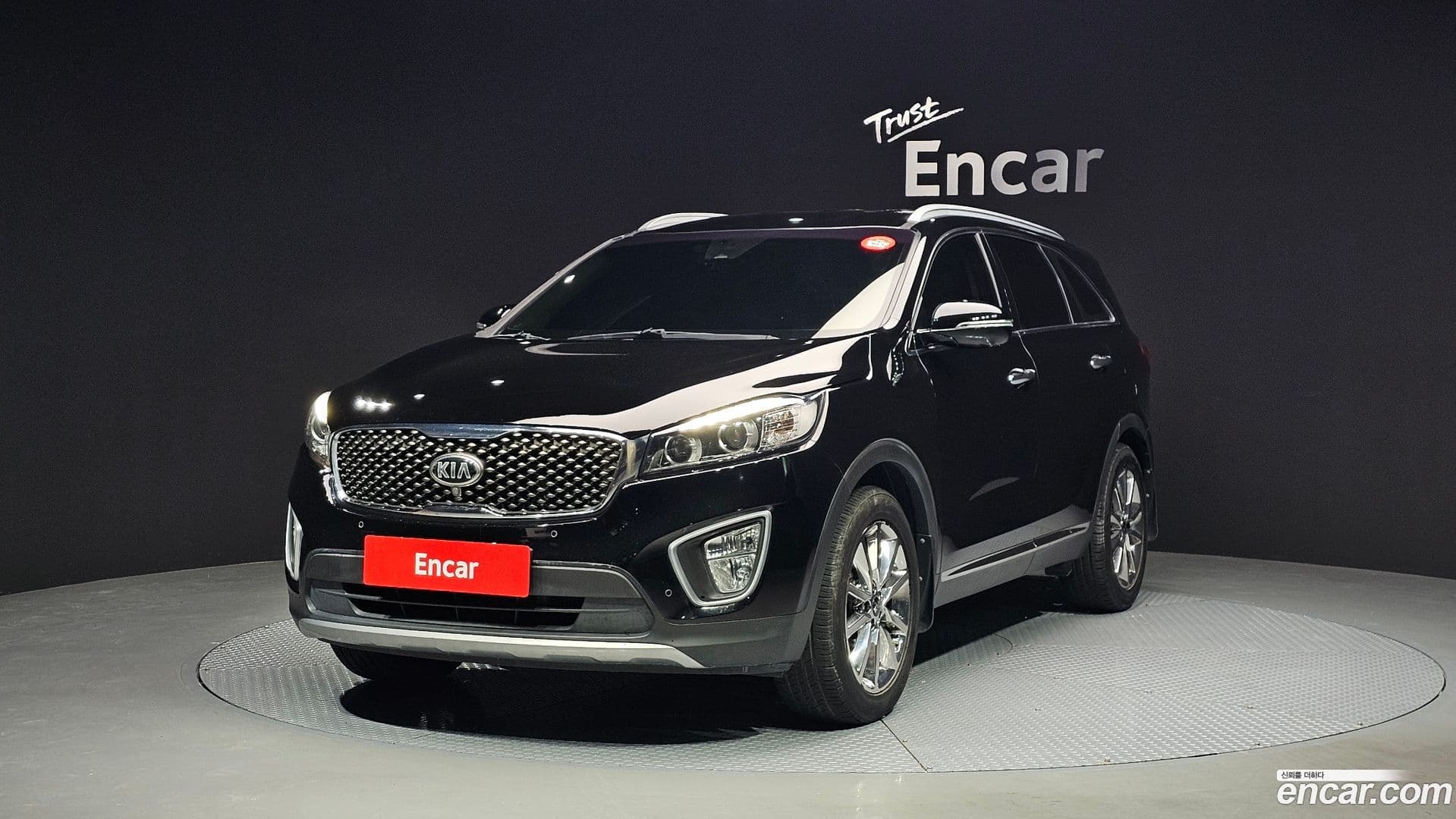 Main__Slider__Photo:Sorento Kia 2015.3-0