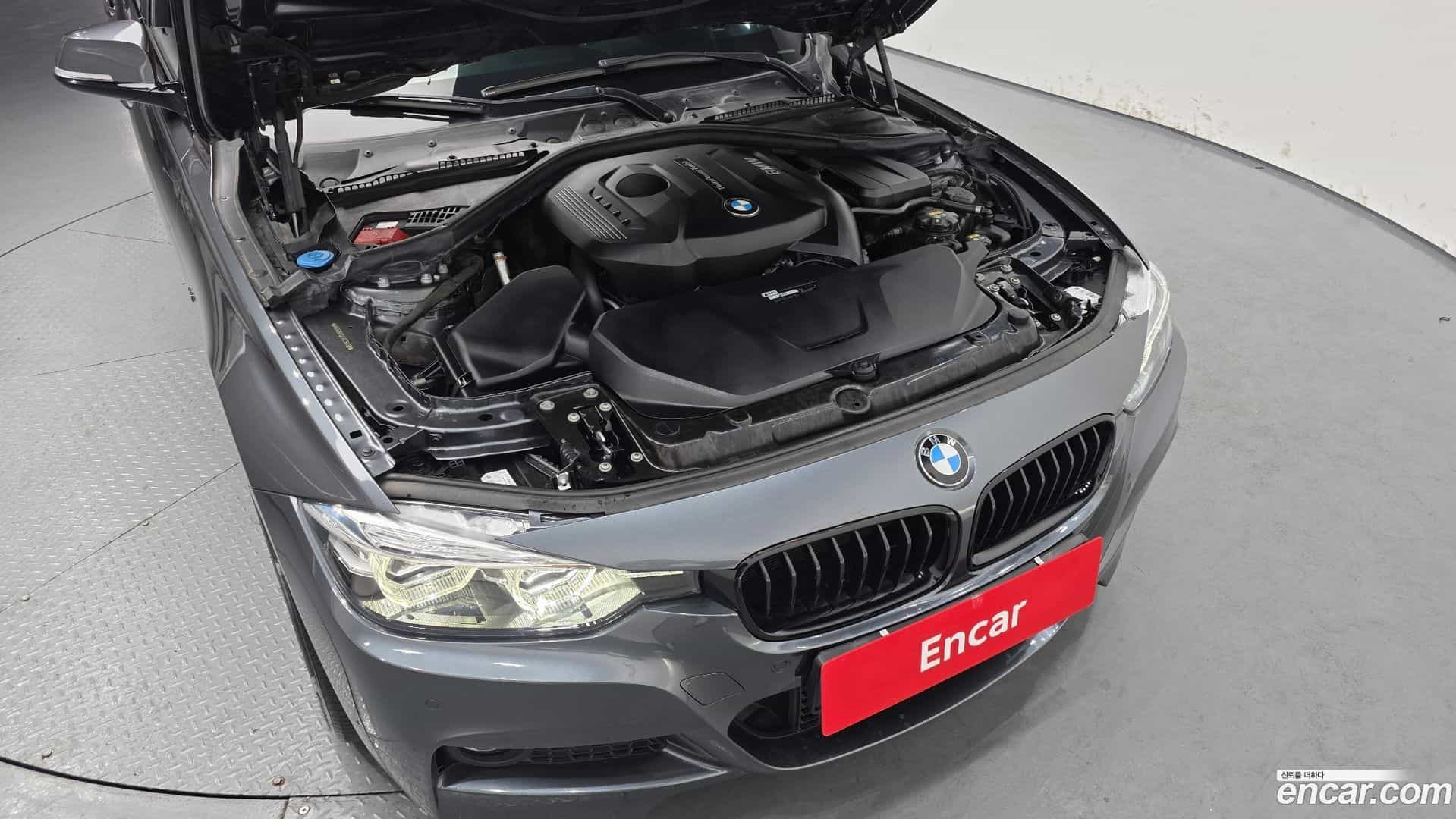 3-Series BMW 2018.1-OUTER-006