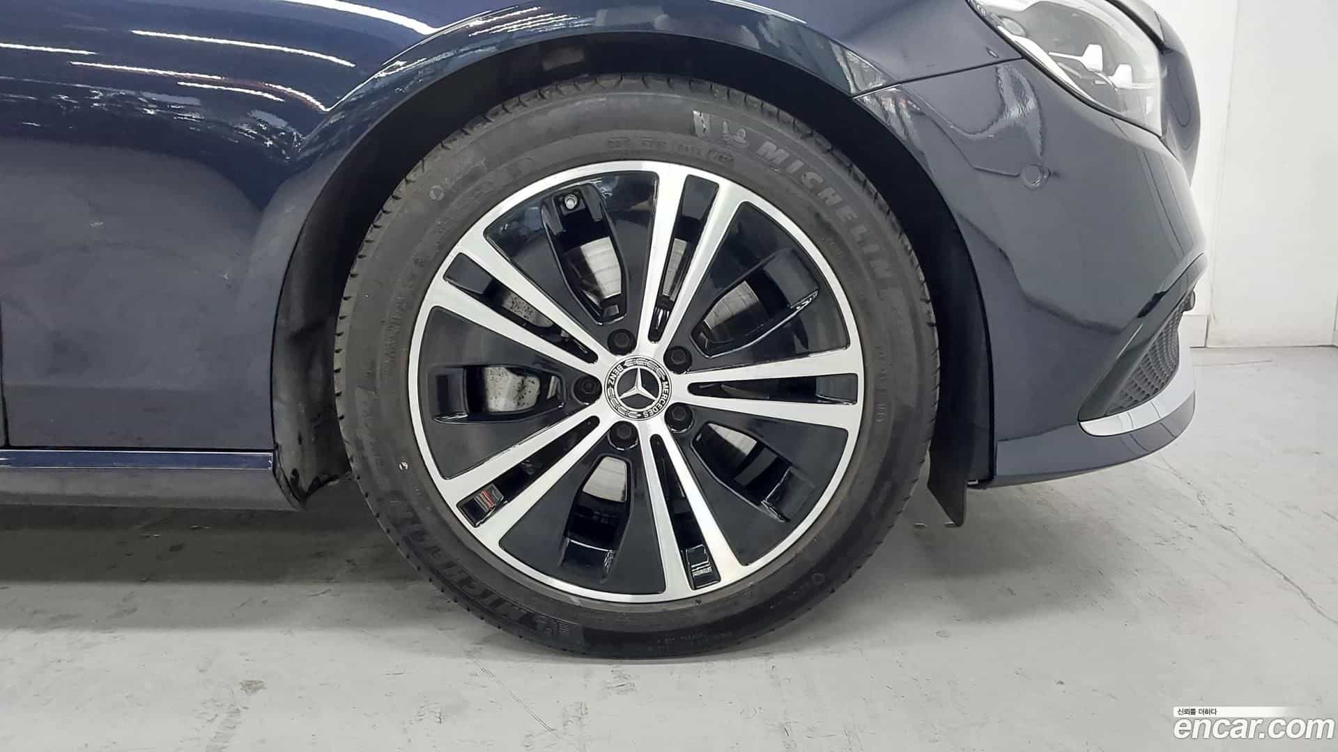 E-Class Mercedes-Benz 2022.4-OUTER-005