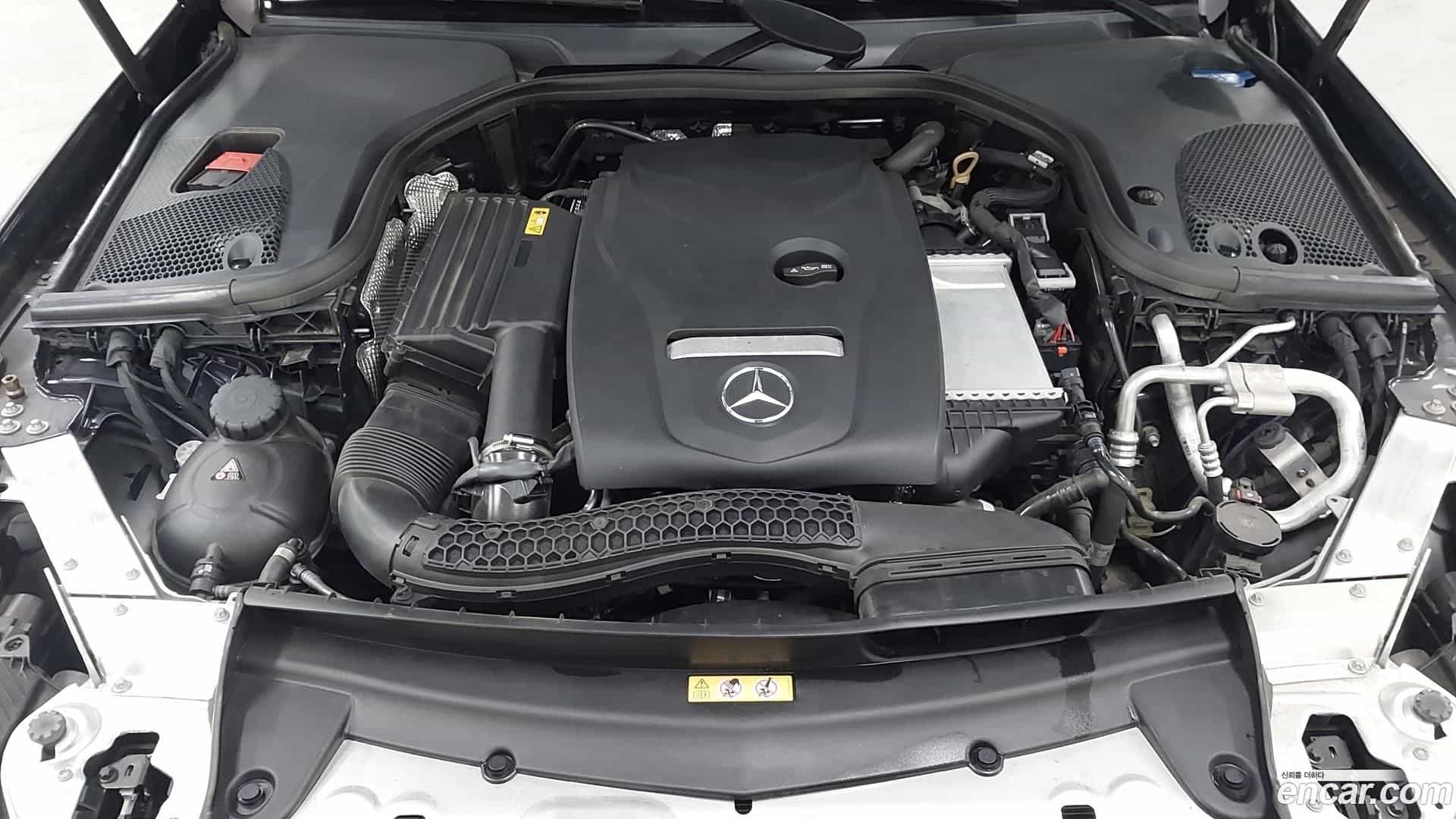 E-Class Mercedes-Benz 2022.4-OUTER-006