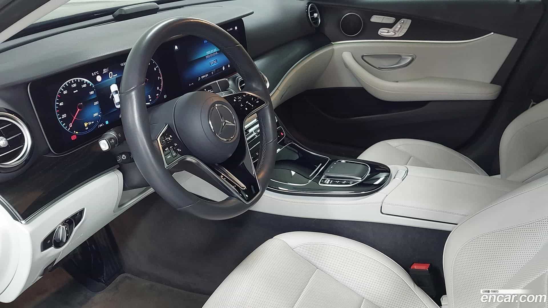 E-Class Mercedes-Benz 2022.4-OPTION-018