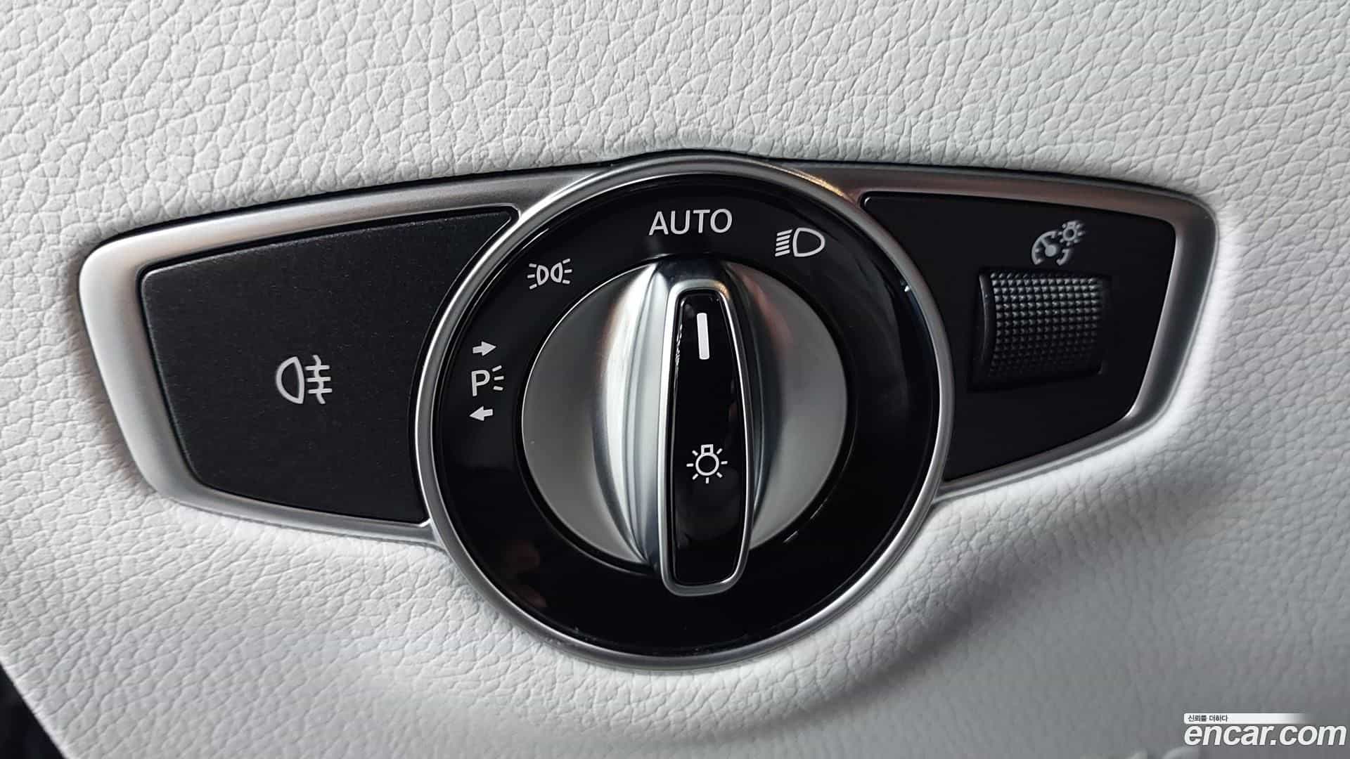 E-Class Mercedes-Benz 2022.4-OPTION-022