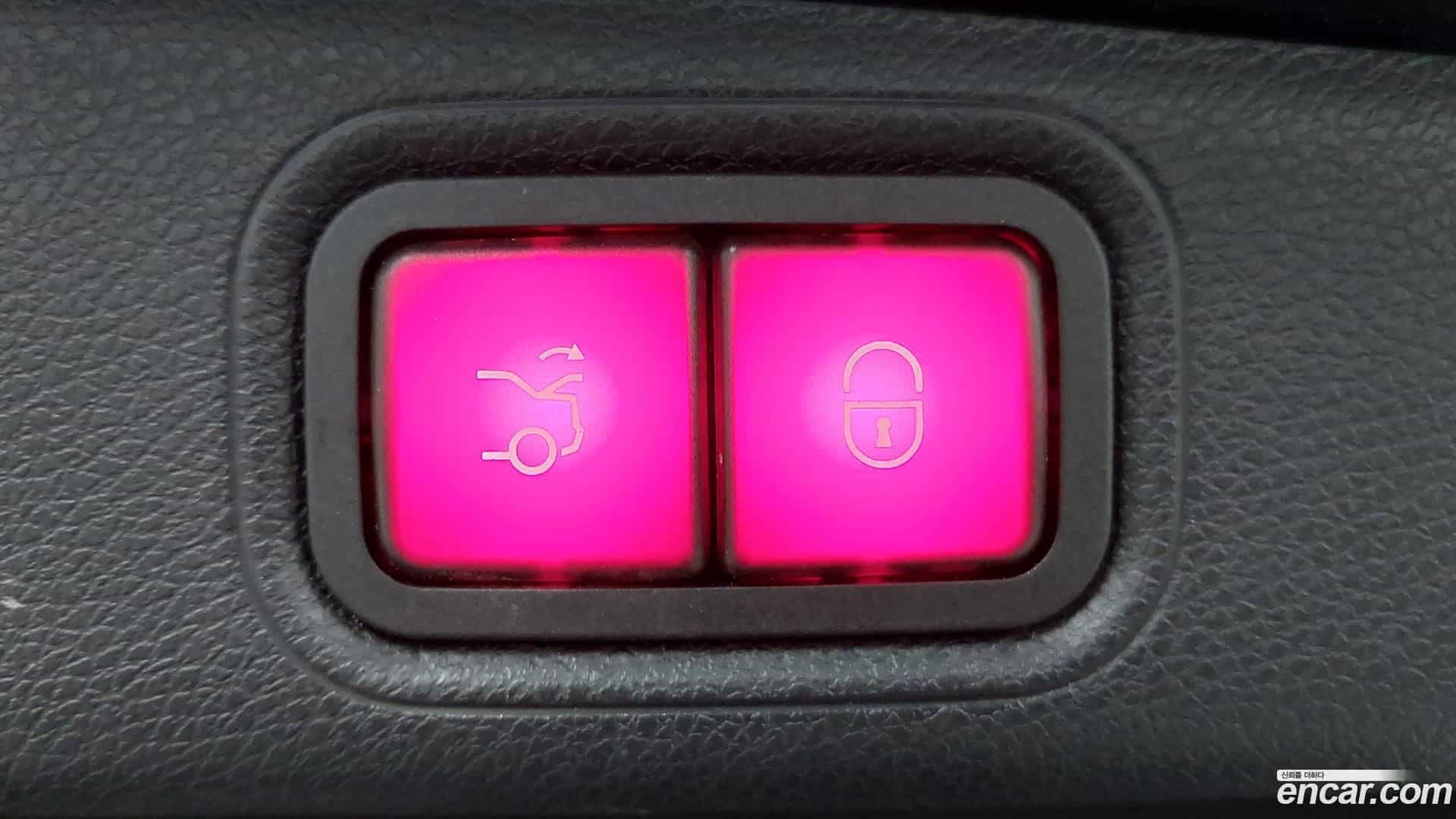 E-Class Mercedes-Benz 2022.4-OPTION-024