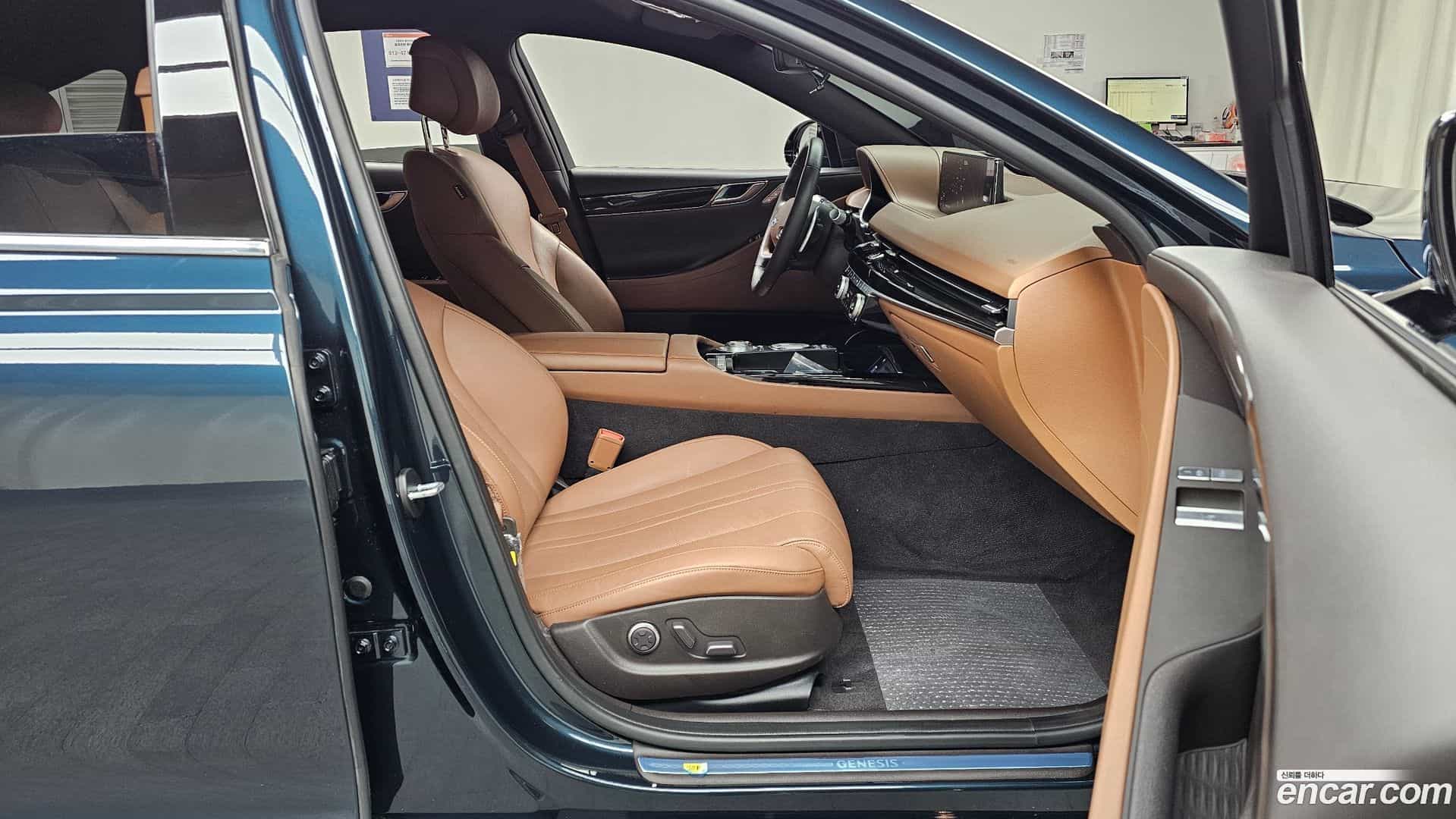 G80 Genesis 2022.3-OPTION-015