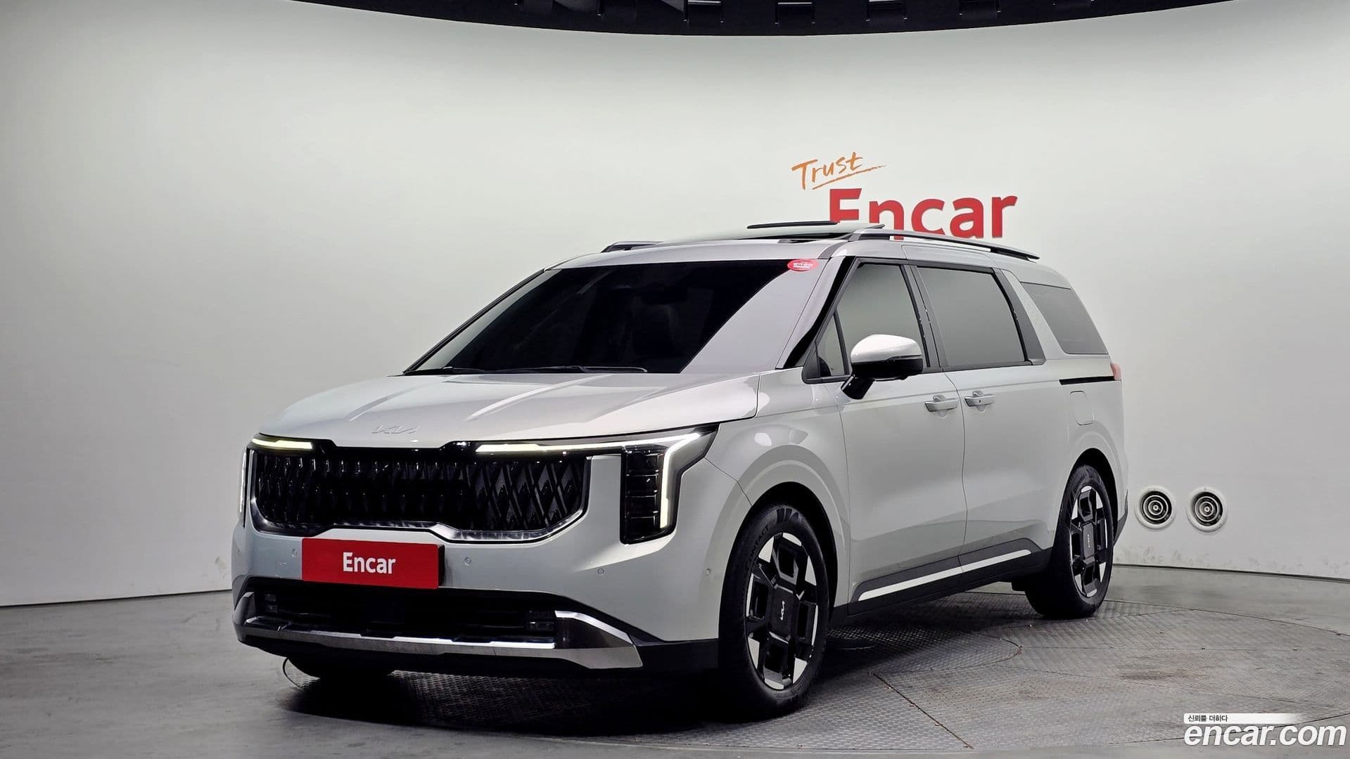 Main__Slider__Photo:Canival Kia 2024.2-0