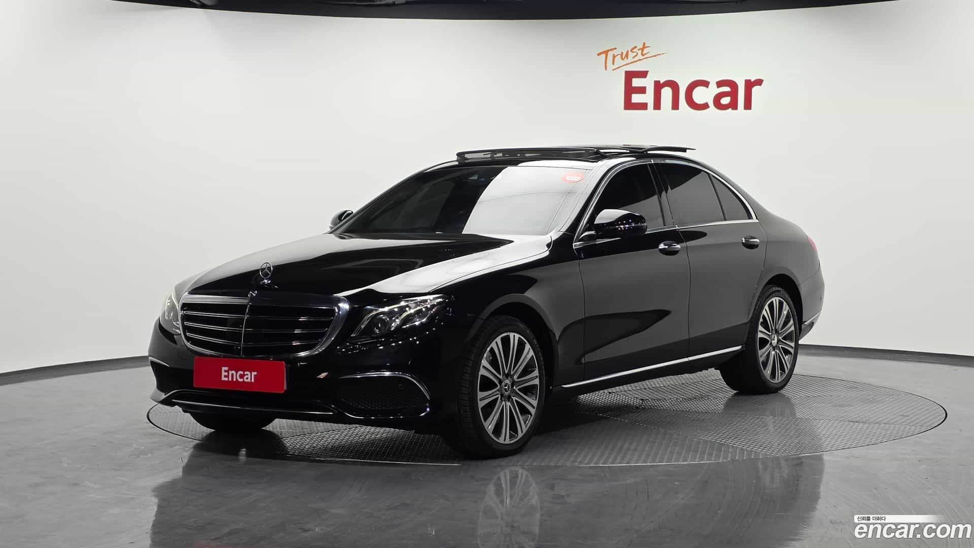 E-Class Mercedes-Benz 2019.9-OUTER-001