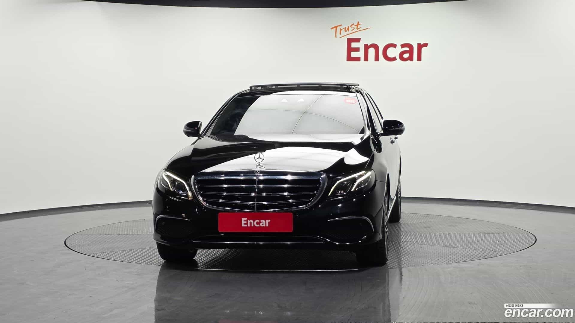 E-Class Mercedes-Benz 2019.9-OUTER-003