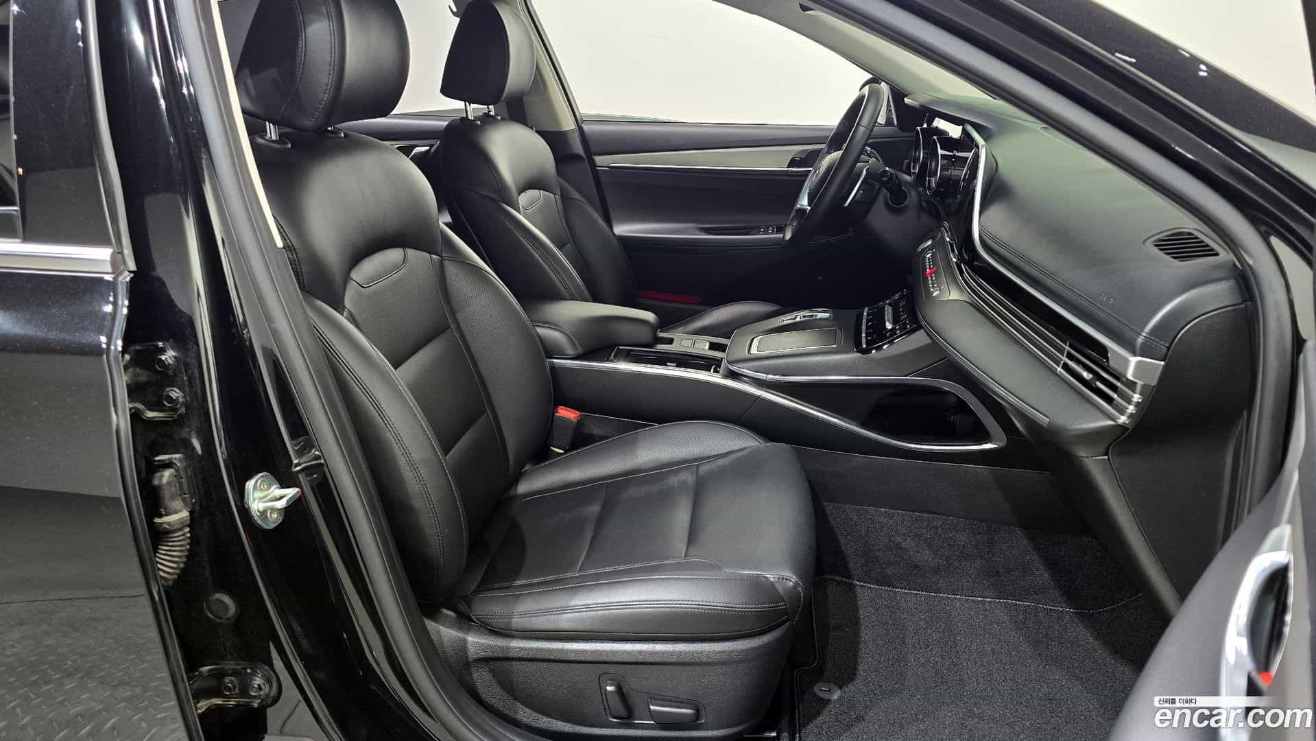 Grandeur Hyundai 2022.6-OPTION-016