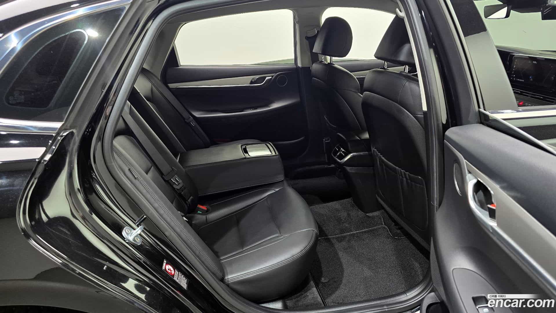Grandeur Hyundai 2022.6-OPTION-017