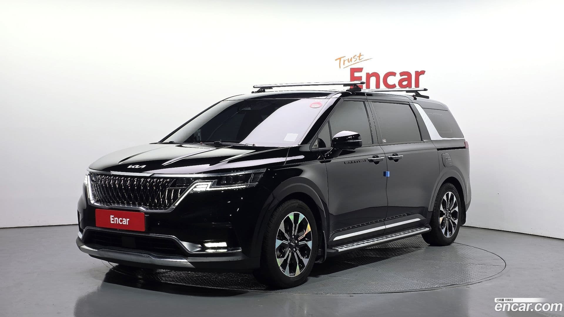 Main__Slider__Photo:Canival Kia 2020.9-0