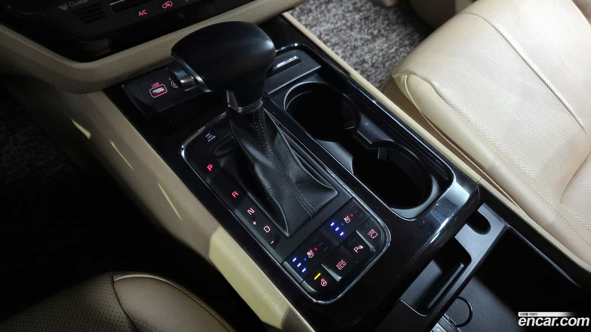 Canival Kia 2018.2-INNER-009