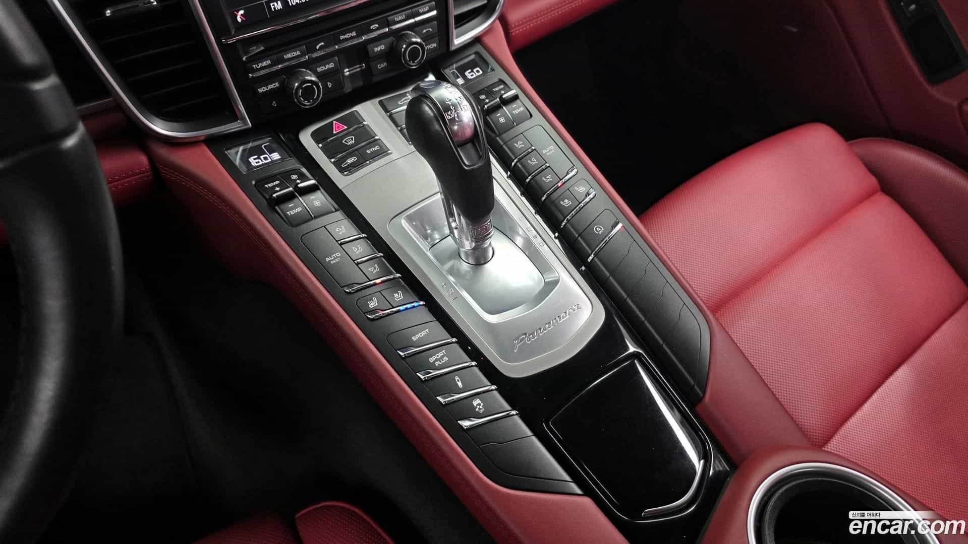 Panamera Porsche 2016.2-INNER-009
