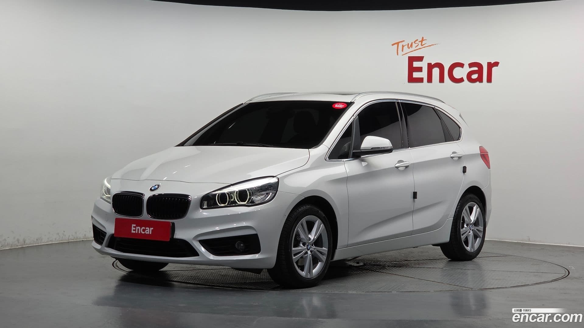 Main__Slider__Photo:2-Series BMW 2017.3-0